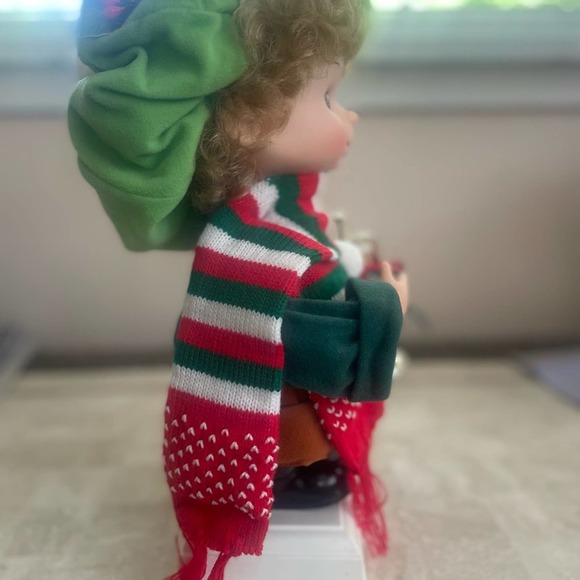 Undercover Kids 1993 “A.J. Horn Animated Christmas doll - Picture 6 of 8